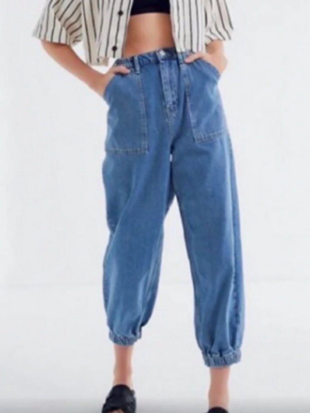 BDG Womens Size 27 Luca Denim Jogger Jeans Medium Wash Y2K Inspired 100% Cotton